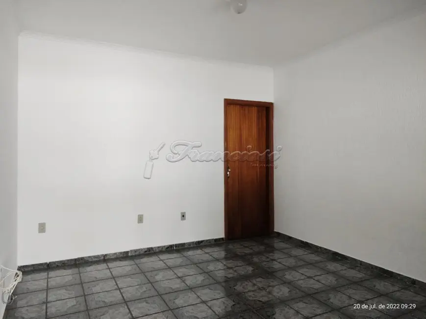 Foto 1 de Casa com 2 quartos à venda, 150m2 em Vila Regina, Itapetininga - SP