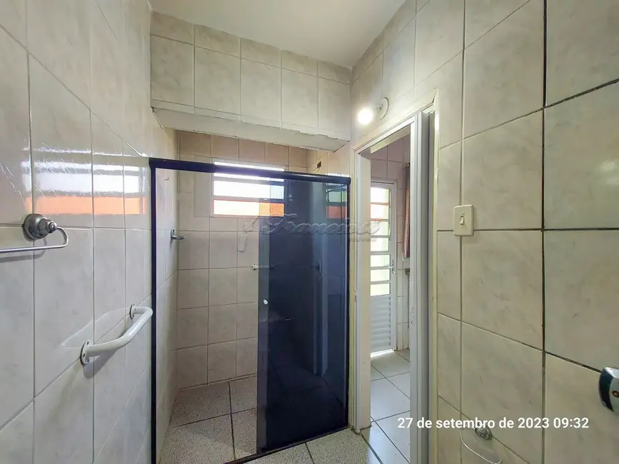 Casa com 3 quartos à venda, 156m2 em Vila Santa Isabel, Itapetininga - SP - imagem 8 Foto 8 de Casa com 3 quartos à venda, 156m2 em Vila Santa Isabel, Itapetininga - SP