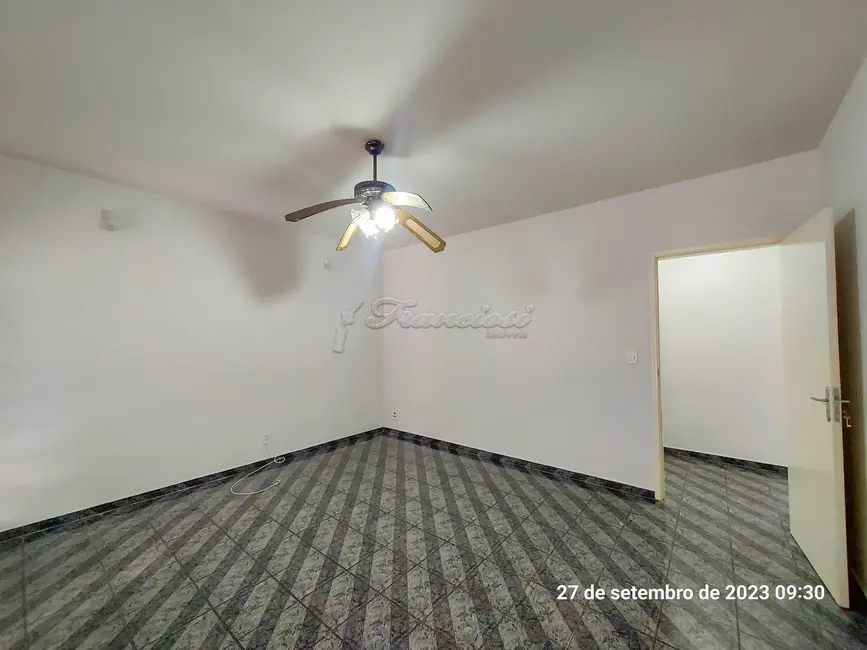 Casa com 3 quartos à venda, 156m2 em Vila Santa Isabel, Itapetininga - SP - imagem 1 Foto 1 de Casa com 3 quartos à venda, 156m2 em Vila Santa Isabel, Itapetininga - SP