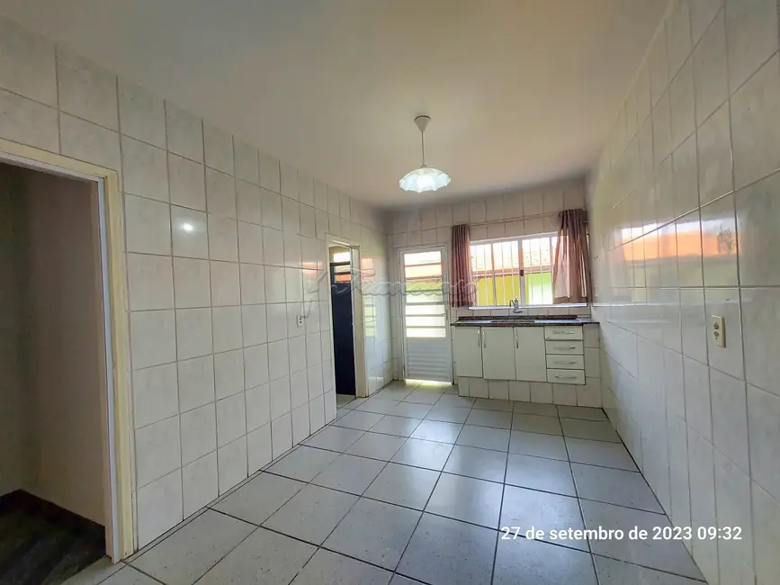 Casa com 3 quartos à venda, 156m2 em Vila Santa Isabel, Itapetininga - SP - imagem 4 Foto 4 de Casa com 3 quartos à venda, 156m2 em Vila Santa Isabel, Itapetininga - SP
