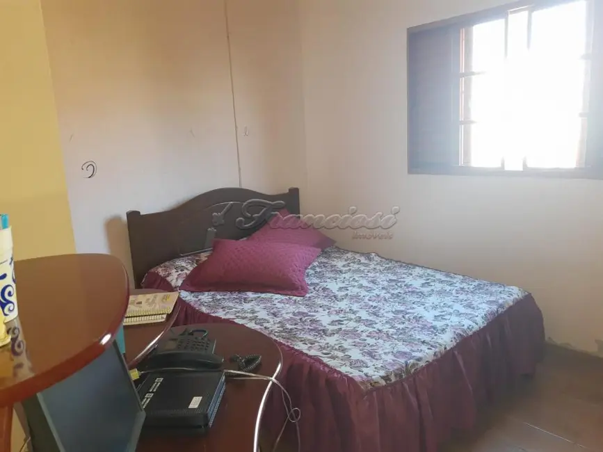 Casa com 3 quartos à venda, 614m2 em Vila Nova, Itapetininga - SP - imagem 5 Foto 5 de Casa com 3 quartos à venda, 614m2 em Vila Nova, Itapetininga - SP