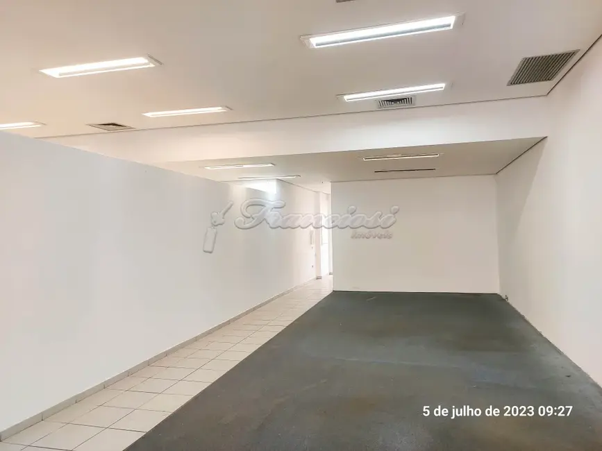 Prédio Inteiro para alugar, 525m2 em Centro, Itapetininga - SP - imagem 7 Foto 7 de Prédio Inteiro para alugar, 525m2 em Centro, Itapetininga - SP