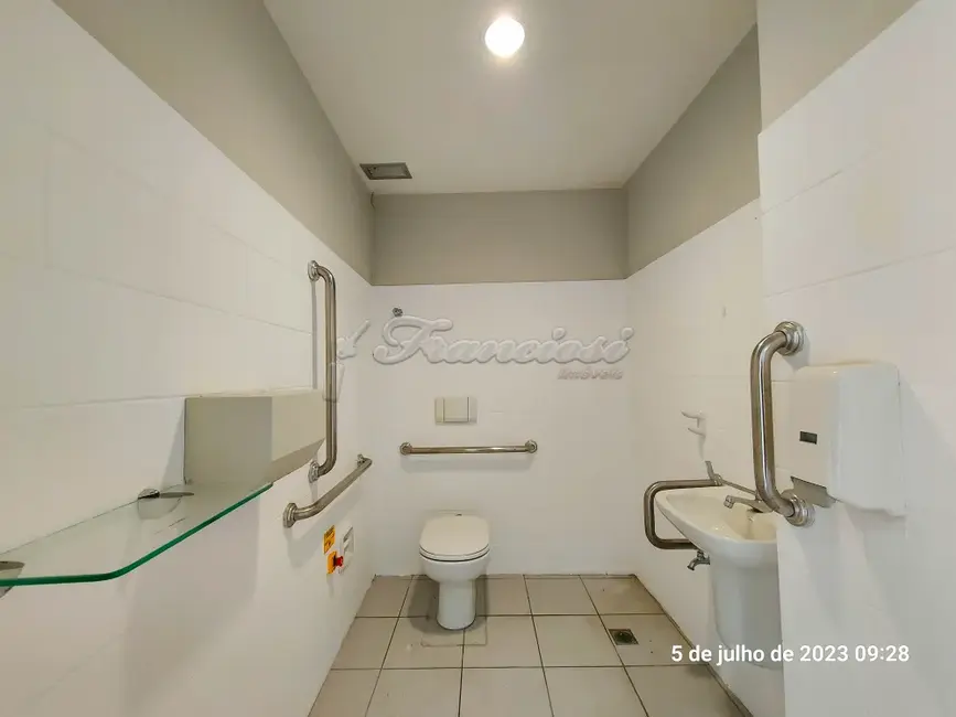 Prédio Inteiro para alugar, 525m2 em Centro, Itapetininga - SP - imagem 9 Foto 9 de Prédio Inteiro para alugar, 525m2 em Centro, Itapetininga - SP