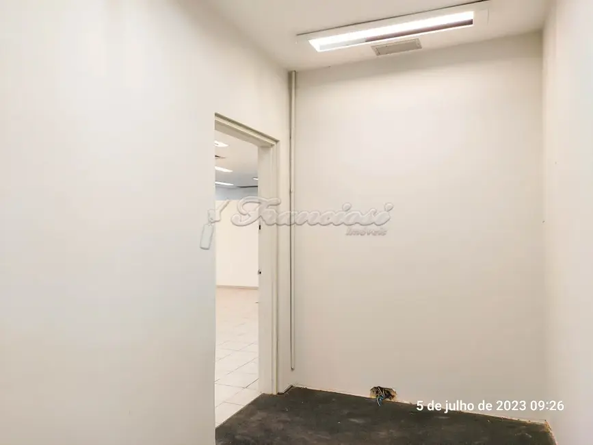 Prédio Inteiro para alugar, 525m2 em Centro, Itapetininga - SP - imagem 6 Foto 6 de Prédio Inteiro para alugar, 525m2 em Centro, Itapetininga - SP