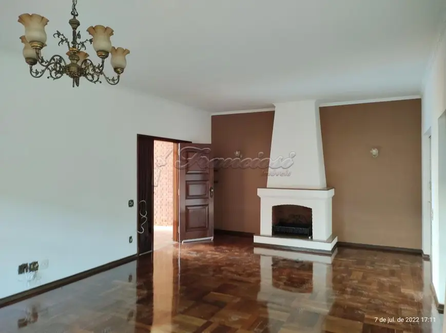 Foto 2 de Casa com 3 quartos à venda, 255m2 em Centro, Itapetininga - SP