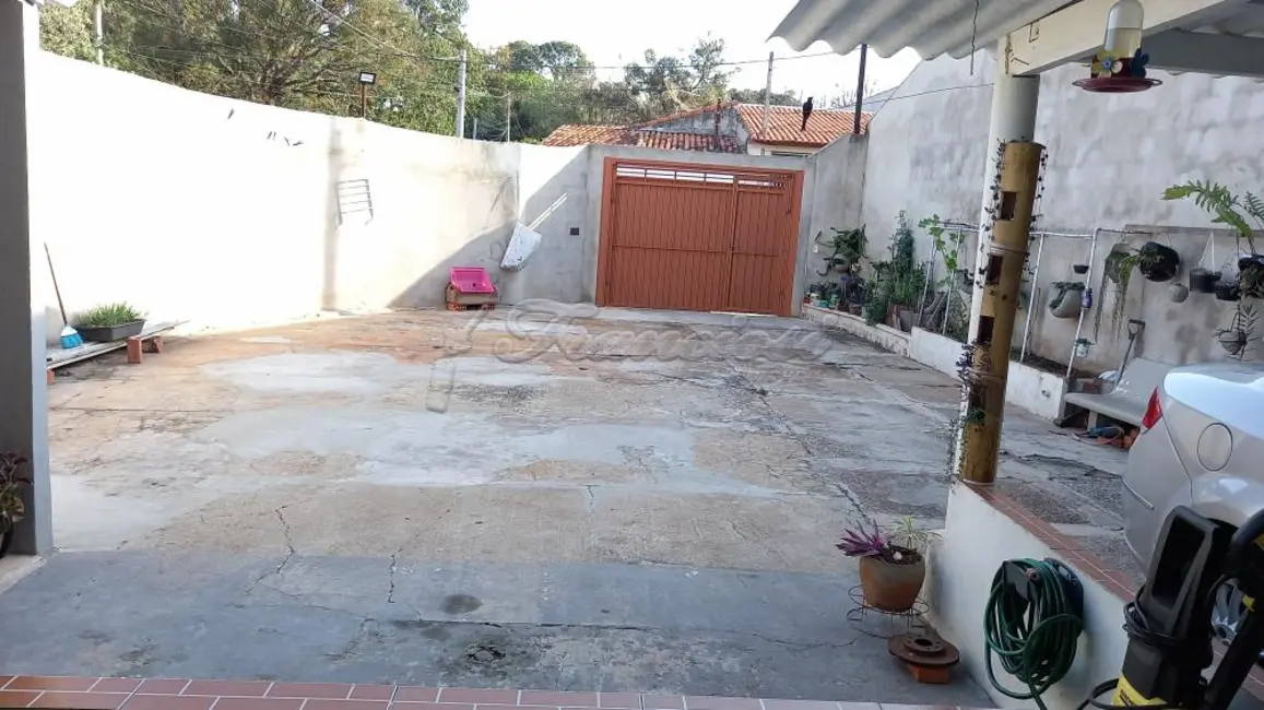 Casa com 1 quarto à venda, 163m2 em Jardim Nova Aliança, Itapetininga - SP - imagem 2 Foto 2 de Casa com 1 quarto à venda, 163m2 em Jardim Nova Aliança, Itapetininga - SP