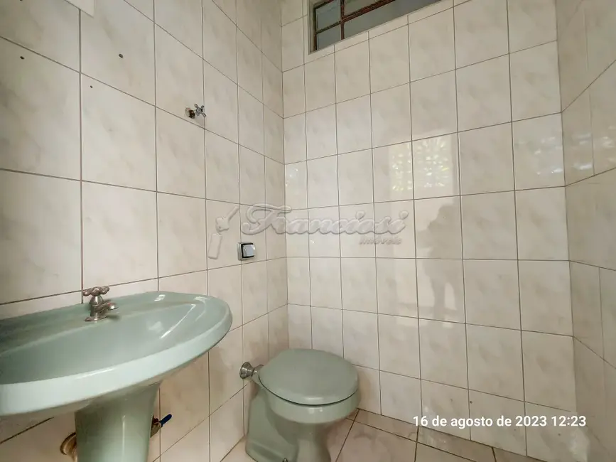 Casa com 4 quartos à venda, 214m2 em Centro, Itapetininga - SP - imagem 6 Foto 6 de Casa com 4 quartos à venda, 214m2 em Centro, Itapetininga - SP