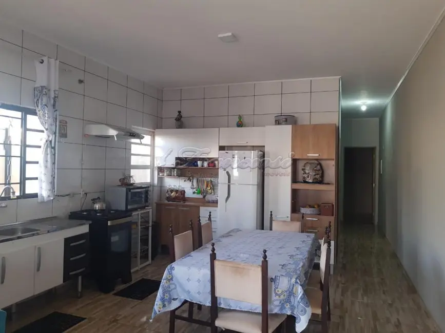 Casa com 2 quartos à venda, 188m2 em Itapetininga - SP - imagem 3 Foto 3 de Casa com 2 quartos à venda, 188m2 em Itapetininga - SP