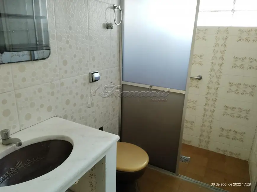 Casa com 3 quartos à venda, 300m2 em Vila Rosa, Itapetininga - SP - imagem 8 Foto 8 de Casa com 3 quartos à venda, 300m2 em Vila Rosa, Itapetininga - SP