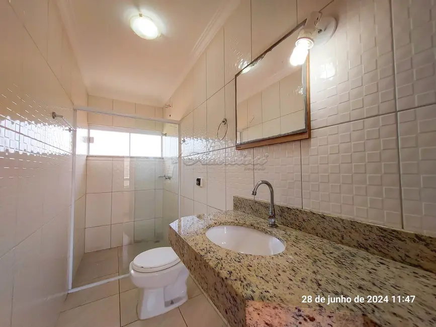Foto 4 de Casa com 2 quartos para alugar, 139m2 em Centro, Itapetininga - SP