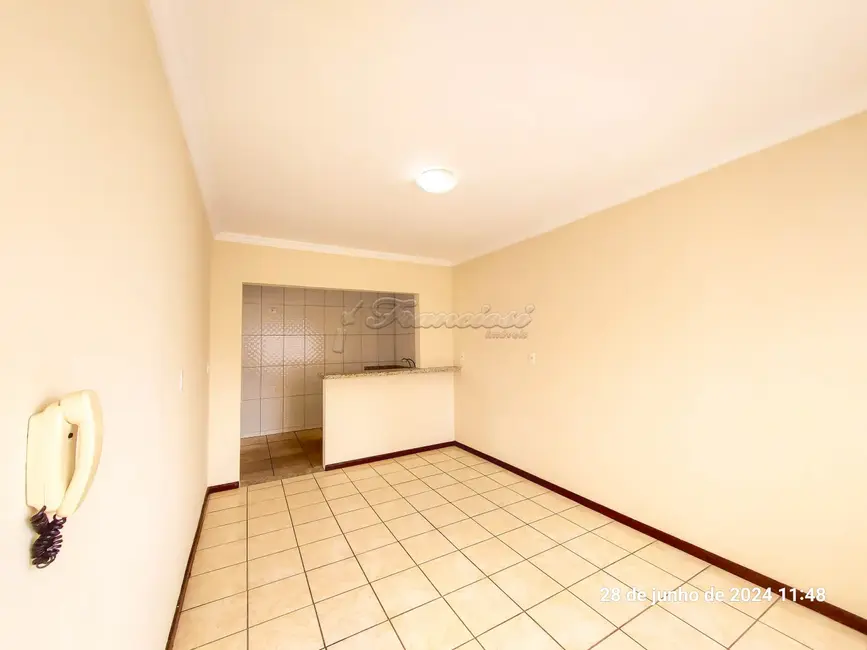 Foto 7 de Casa com 2 quartos para alugar, 139m2 em Centro, Itapetininga - SP