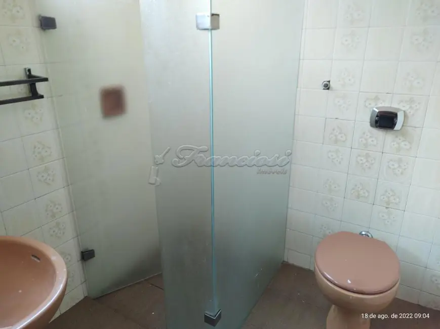 Casa com 3 quartos à venda, 193m2 em Centro, Itapetininga - SP - imagem 9 Foto 9 de Casa com 3 quartos à venda, 193m2 em Centro, Itapetininga - SP
