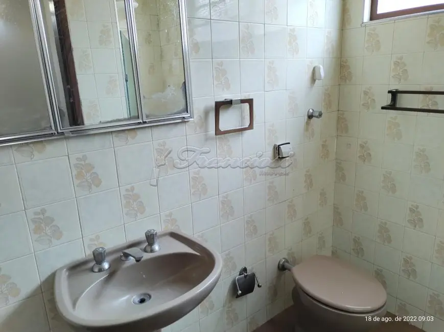 Casa com 3 quartos à venda, 193m2 em Centro, Itapetininga - SP - imagem 7 Foto 7 de Casa com 3 quartos à venda, 193m2 em Centro, Itapetininga - SP