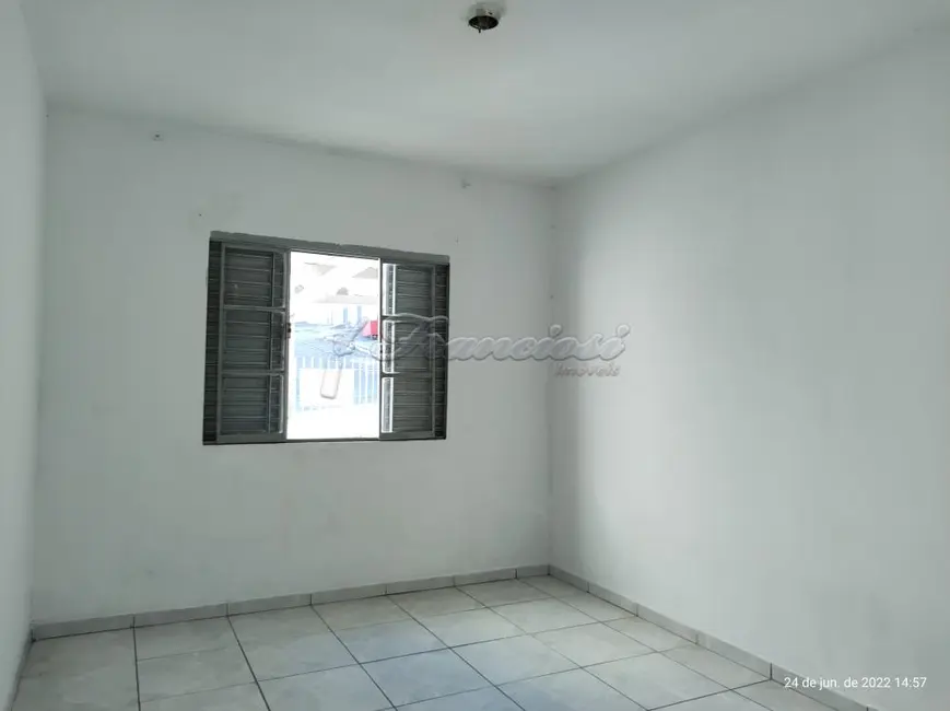 Foto 3 de Casa com 2 quartos à venda, 150m2 em Jardim Itália, Itapetininga - SP