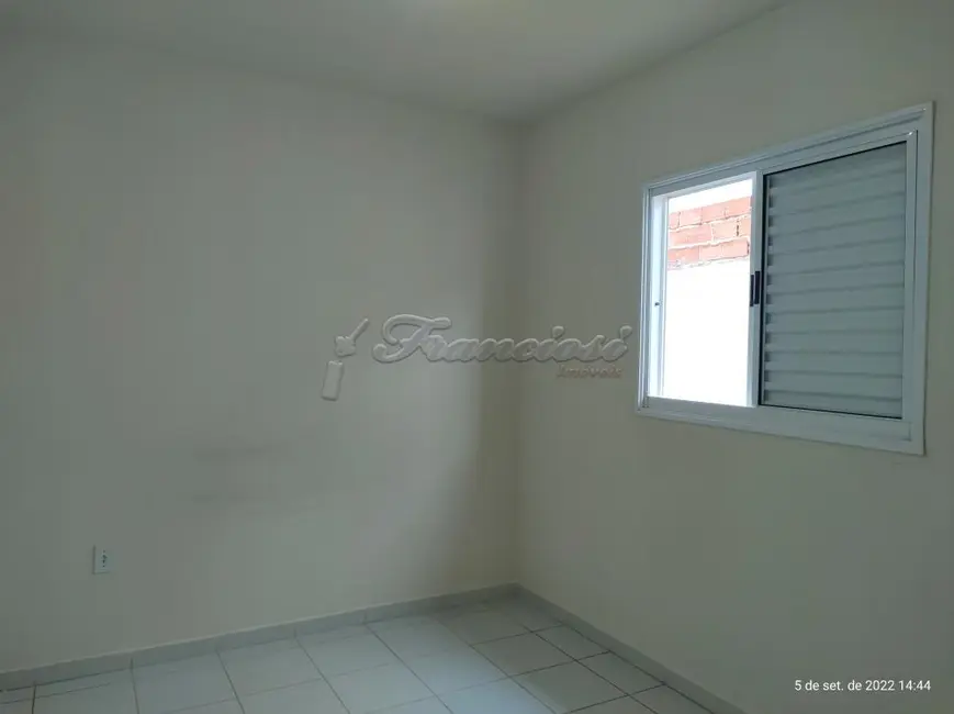 Casa com 2 quartos para alugar, 45m2 em Itapetininga - SP - imagem 8 Foto 8 de Casa com 2 quartos para alugar, 45m2 em Itapetininga - SP