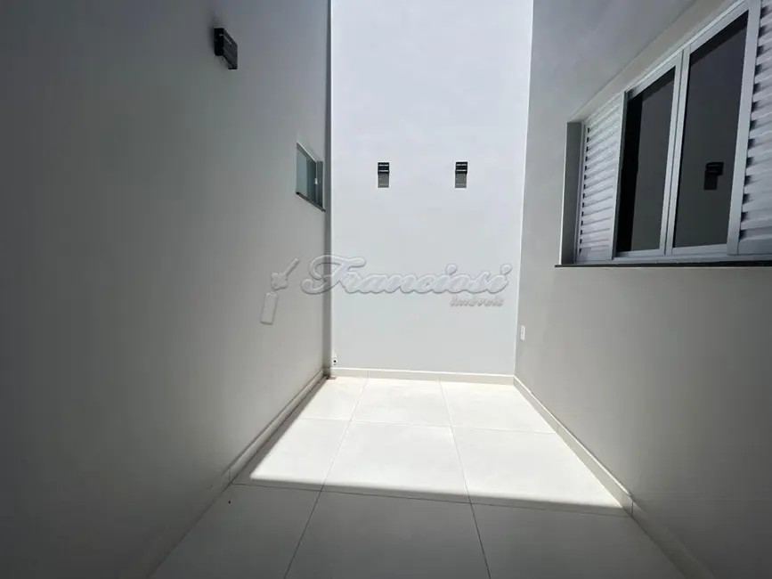 Casa de Condomínio com 3 quartos à venda, 200m2 em Vila Progresso, Itapetininga - SP - imagem 6 Foto 6 de Casa de Condomínio com 3 quartos à venda, 200m2 em Vila Progresso, Itapetininga - SP