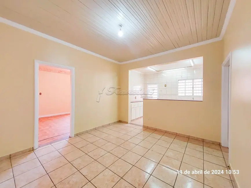 Foto 4 de Casa com 3 quartos para alugar, 290m2 em Centro, Itapetininga - SP