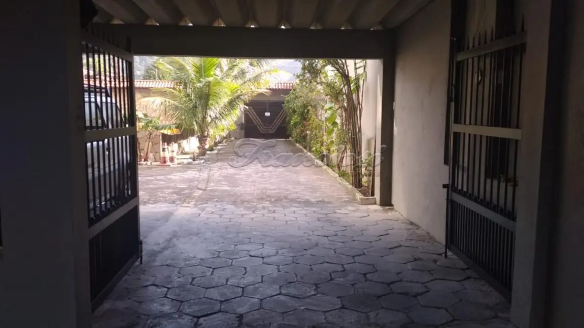 Foto 8 de Apartamento com 3 quartos à venda, 124m2 em Mongagua - SP