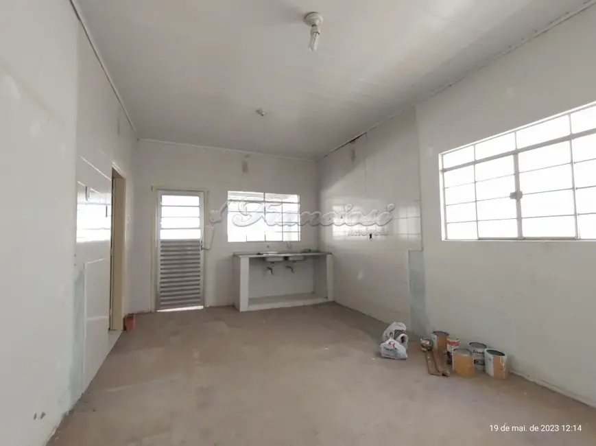 Casa com 3 quartos para alugar, 244m2 em Centro, Itapetininga - SP - imagem 6 Foto 6 de Casa com 3 quartos para alugar, 244m2 em Centro, Itapetininga - SP