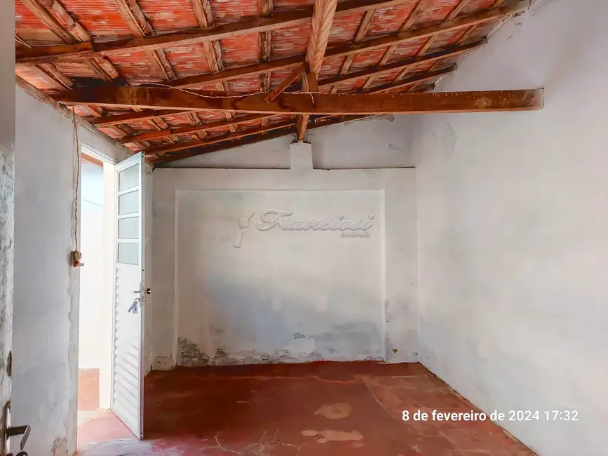 Casa com 3 quartos para alugar, 139m2 em Centro, Itapetininga - SP - imagem 9 Foto 9 de Casa com 3 quartos para alugar, 139m2 em Centro, Itapetininga - SP