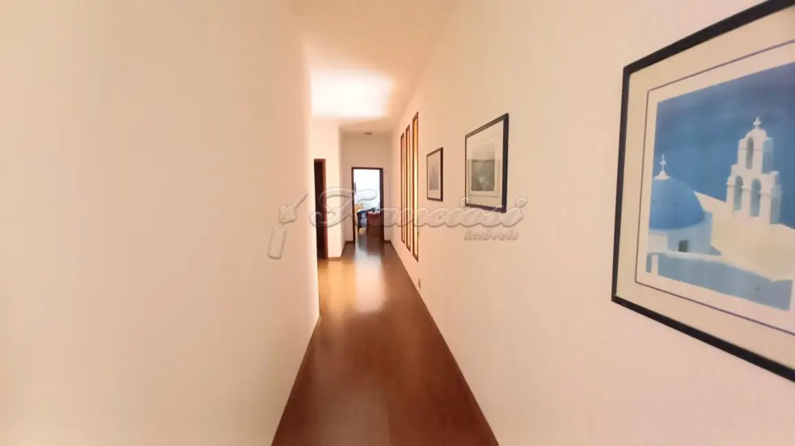 Casa com 4 quartos à venda, 1300m2 em Vila Barth, Itapetininga - SP - imagem 3 Foto 3 de Casa com 4 quartos à venda, 1300m2 em Vila Barth, Itapetininga - SP
