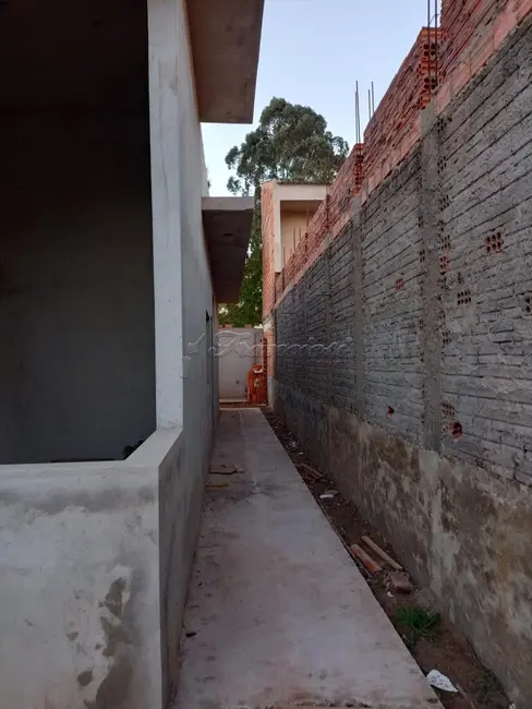 Casa com 3 quartos à venda, 262m2 em Vila Serafim, Itapetininga - SP - imagem 5 Foto 5 de Casa com 3 quartos à venda, 262m2 em Vila Serafim, Itapetininga - SP