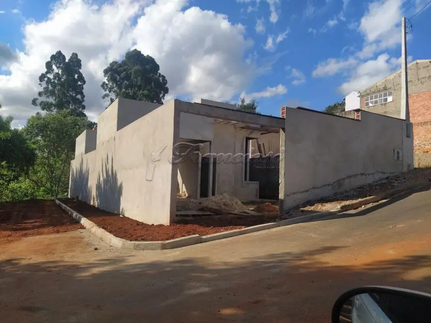 Casa com 3 quartos à venda, 262m2 em Vila Serafim, Itapetininga - SP - imagem 2 Foto 2 de Casa com 3 quartos à venda, 262m2 em Vila Serafim, Itapetininga - SP