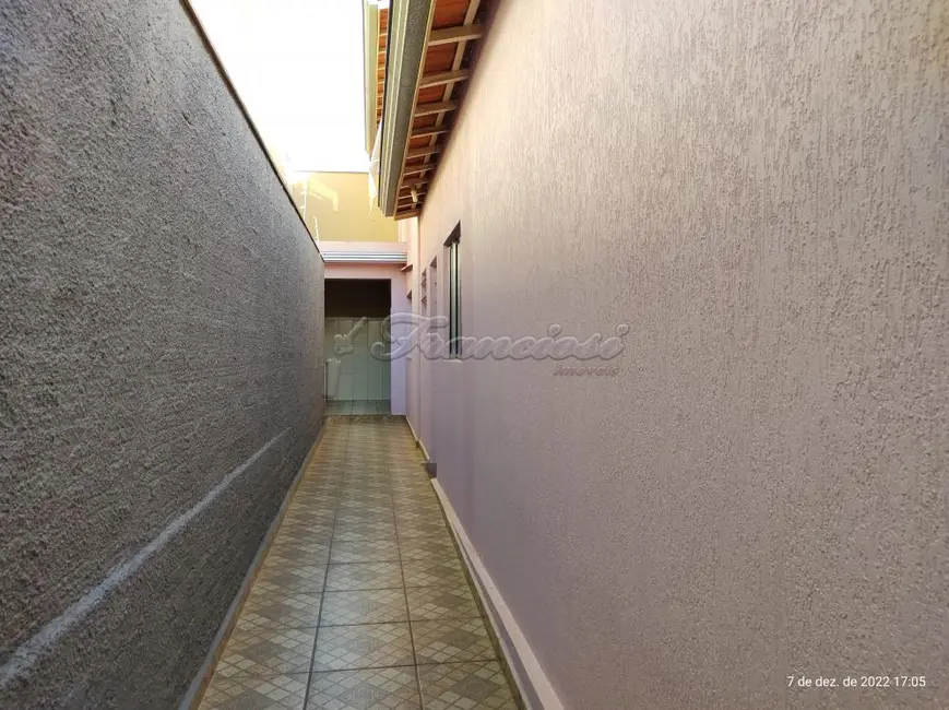 Casa com 2 quartos à venda, 150m2 em Vila Santana, Itapetininga - SP - imagem 4 Foto 4 de Casa com 2 quartos à venda, 150m2 em Vila Santana, Itapetininga - SP