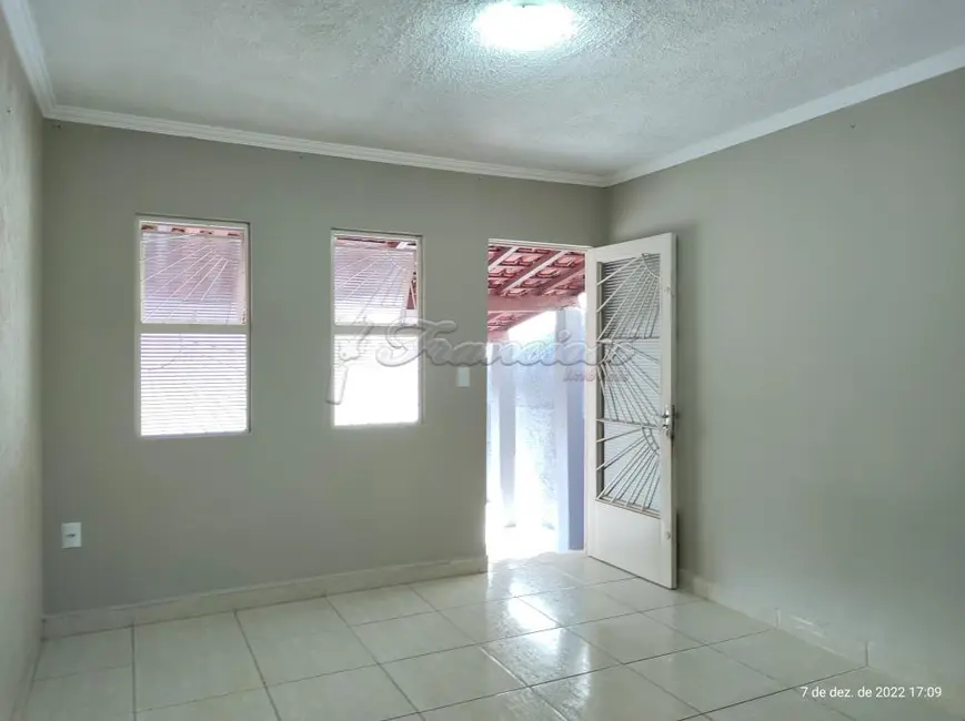Casa com 2 quartos à venda, 150m2 em Vila Santana, Itapetininga - SP - imagem 7 Foto 7 de Casa com 2 quartos à venda, 150m2 em Vila Santana, Itapetininga - SP