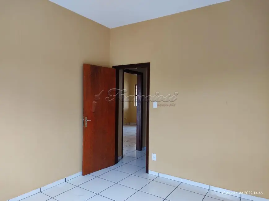Casa com 2 quartos à venda, 105m2 em Vila Nova, Itapetininga - SP - imagem 7 Foto 7 de Casa com 2 quartos à venda, 105m2 em Vila Nova, Itapetininga - SP