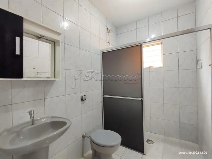 Casa com 2 quartos à venda, 117m2 em Vila Carolina, Itapetininga - SP - imagem 4 Foto 4 de Casa com 2 quartos à venda, 117m2 em Vila Carolina, Itapetininga - SP