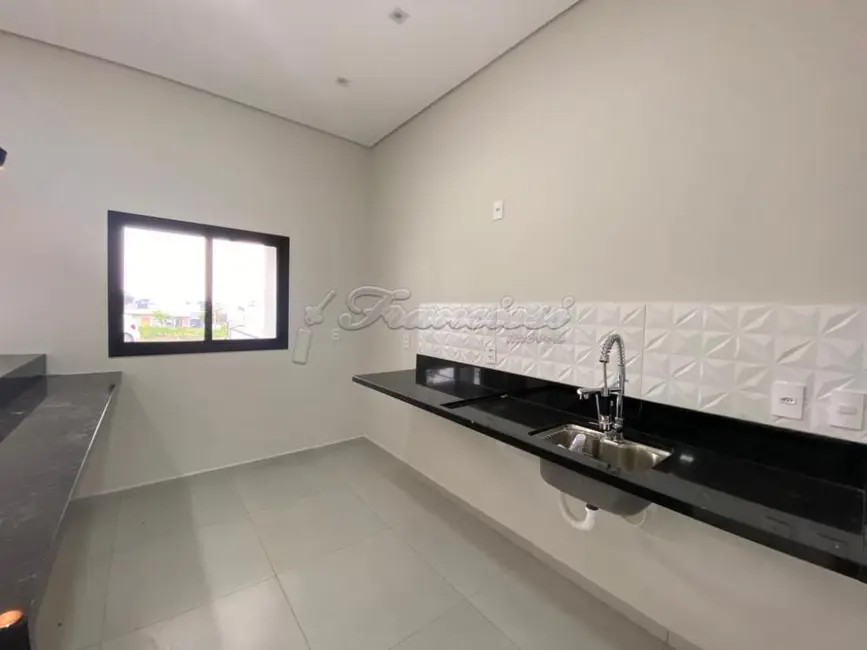 Casa de Condomínio com 3 quartos à venda, 188m2 em Vila Progresso, Itapetininga - SP - imagem 4 Foto 4 de Casa de Condomínio com 3 quartos à venda, 188m2 em Vila Progresso, Itapetininga - SP