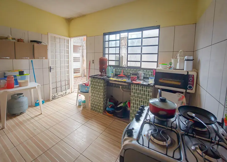 Casa com 4 quartos à venda, 140m2 em Parque São Bento, Itapetininga - SP - imagem 3 Foto 3 de Casa com 4 quartos à venda, 140m2 em Parque São Bento, Itapetininga - SP