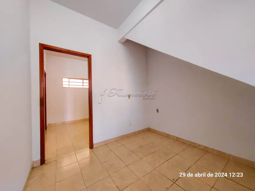 Foto 2 de Casa com 1 quarto para alugar, 49m2 em Centro, Itapetininga - SP