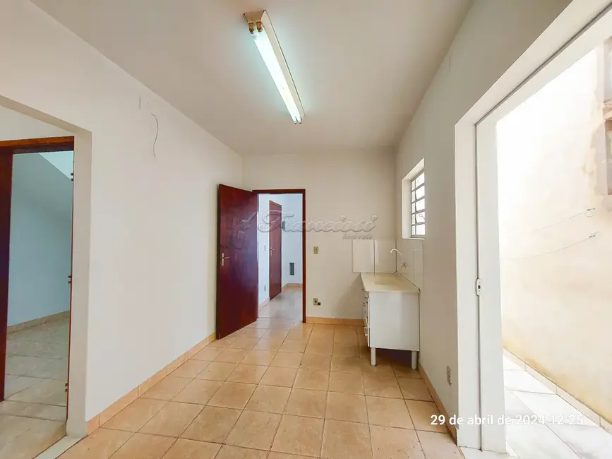 Casa com 1 quarto para alugar, 49m2 em Centro, Itapetininga - SP - imagem 7 Foto 7 de Casa com 1 quarto para alugar, 49m2 em Centro, Itapetininga - SP