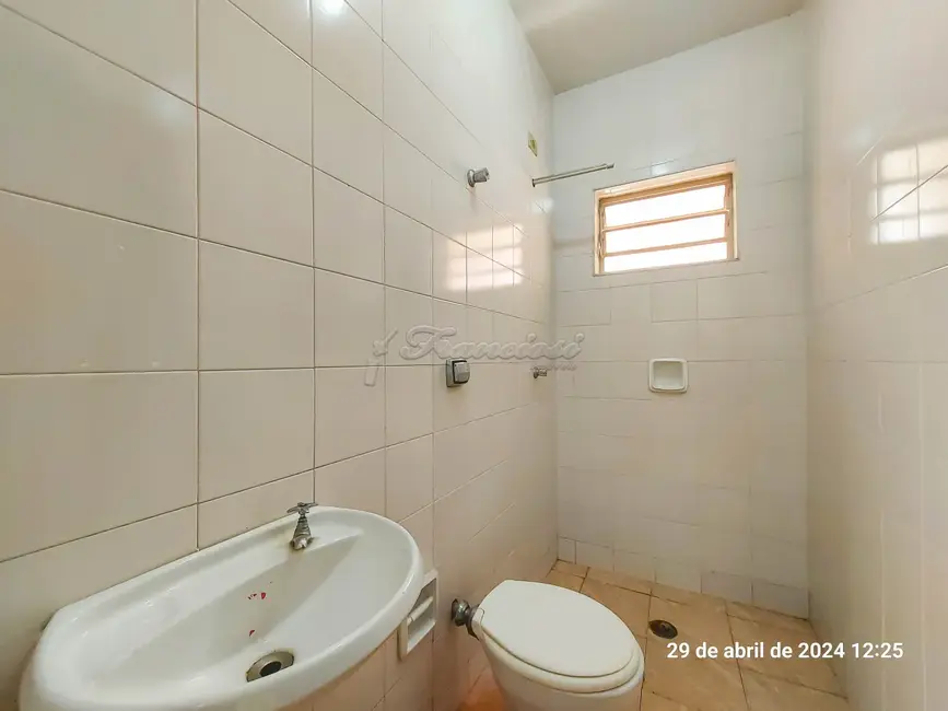 Casa com 1 quarto para alugar, 49m2 em Centro, Itapetininga - SP - imagem 8 Foto 8 de Casa com 1 quarto para alugar, 49m2 em Centro, Itapetininga - SP