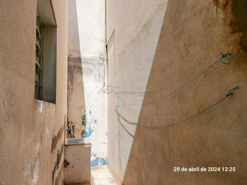 Casa com 1 quarto para alugar, 49m2 em Centro, Itapetininga - SP - imagem 9 Foto 9 de Casa com 1 quarto para alugar, 49m2 em Centro, Itapetininga - SP
