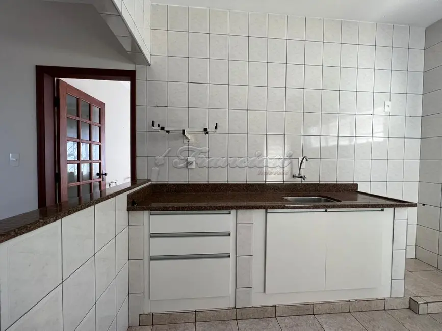 Casa com 2 quartos à venda, 250m2 em Jardim Maricota, Itapetininga - SP - imagem 3 Foto 3 de Casa com 2 quartos à venda, 250m2 em Jardim Maricota, Itapetininga - SP