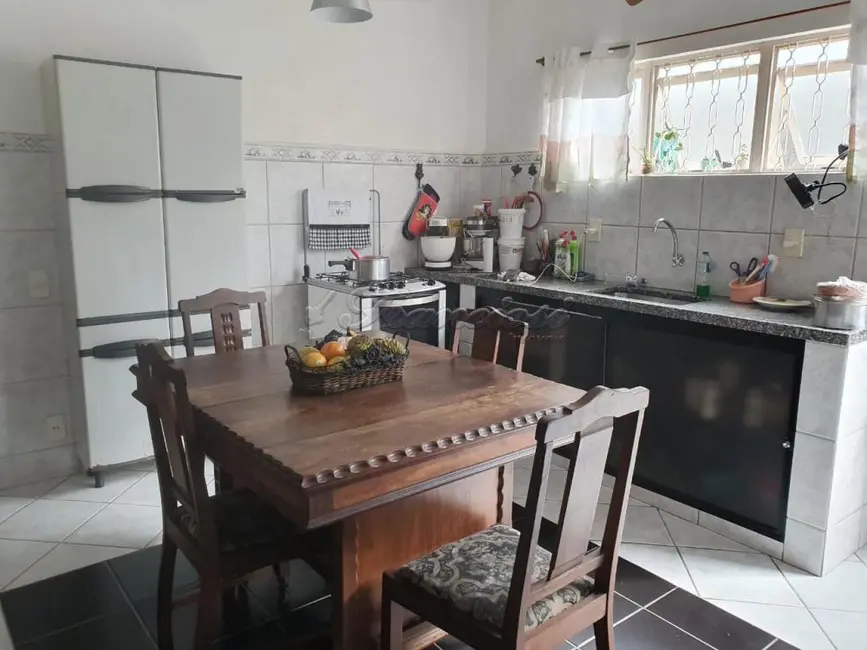 Casa com 1 quarto à venda, 130m2 em Vila Grace, Itapetininga - SP - imagem 4 Foto 4 de Casa com 1 quarto à venda, 130m2 em Vila Grace, Itapetininga - SP