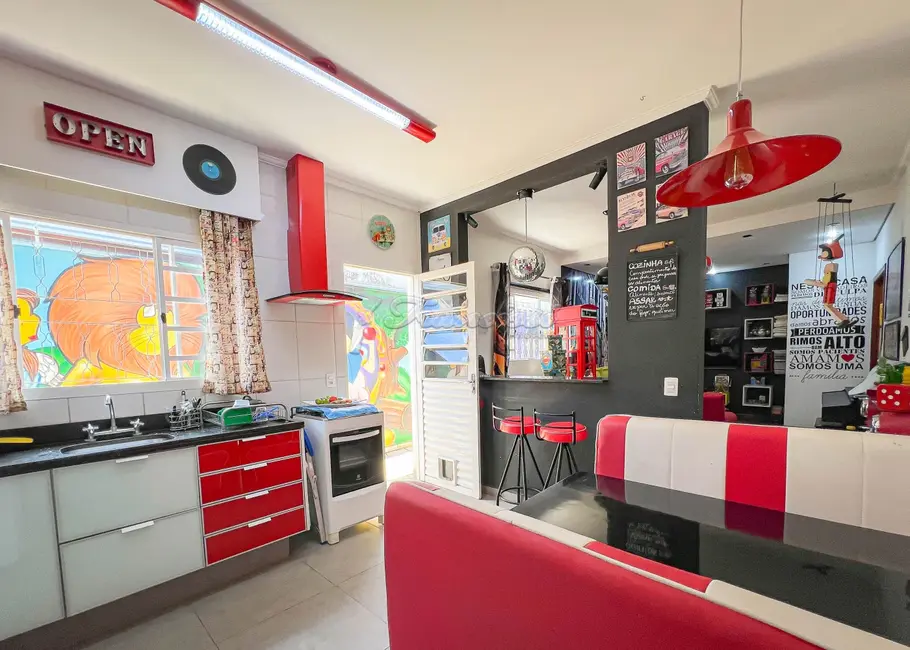 Casa com 3 quartos à venda, 240m2 em Itapetininga - SP - imagem 4 Foto 4 de Casa com 3 quartos à venda, 240m2 em Itapetininga - SP