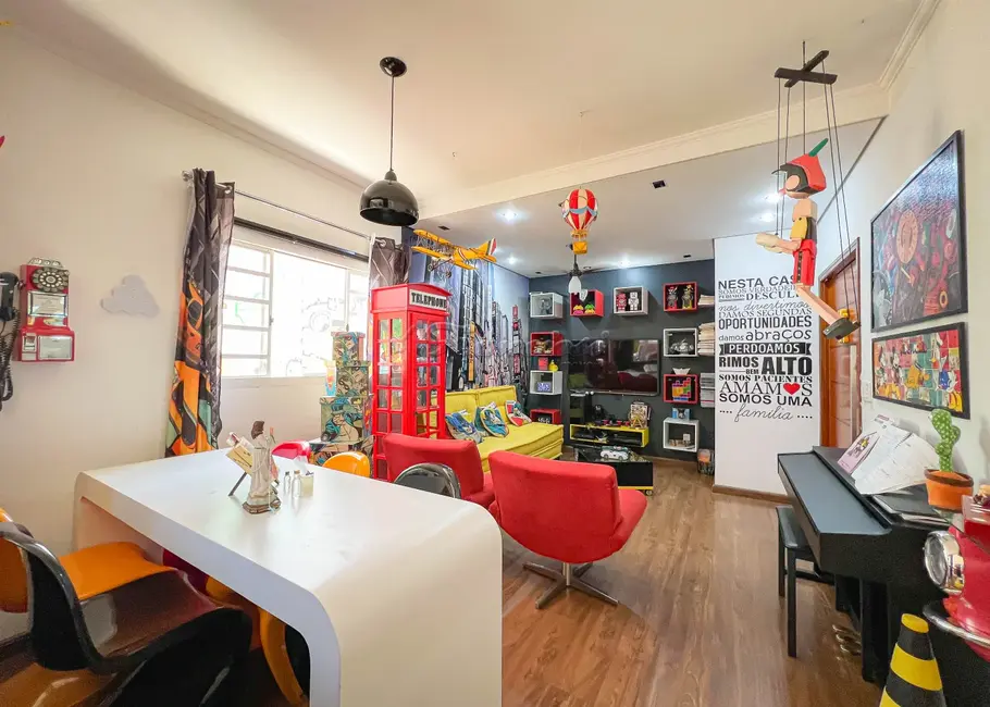 Casa com 3 quartos à venda, 240m2 em Itapetininga - SP - imagem 6 Foto 6 de Casa com 3 quartos à venda, 240m2 em Itapetininga - SP
