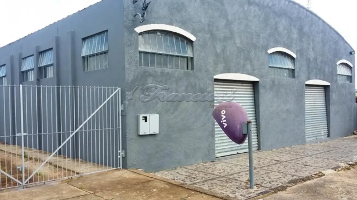 Foto 2 de Prédio Inteiro para alugar, 800m2 em Sao Miguel Arcanjo - SP