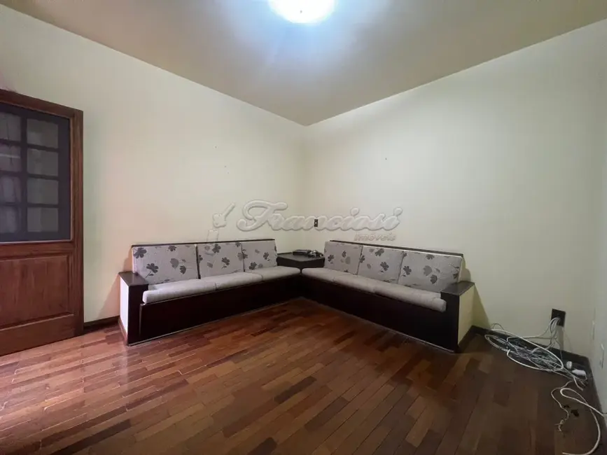 Casa com 3 quartos à venda, 300m2 em Jardim Itália, Itapetininga - SP - imagem 7 Foto 7 de Casa com 3 quartos à venda, 300m2 em Jardim Itália, Itapetininga - SP