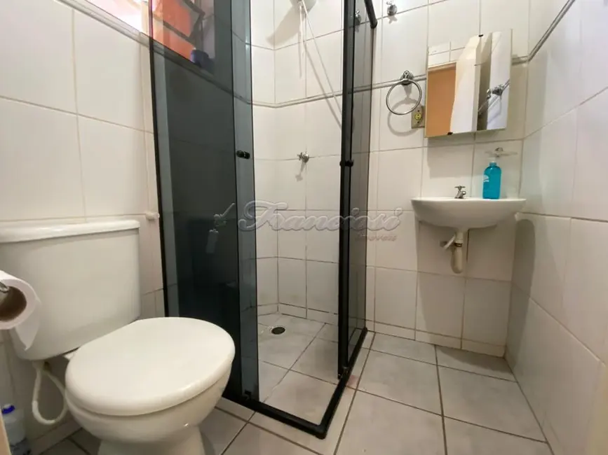 Casa com 2 quartos à venda, 200m2 em Itapetininga - SP - imagem 5 Foto 5 de Casa com 2 quartos à venda, 200m2 em Itapetininga - SP