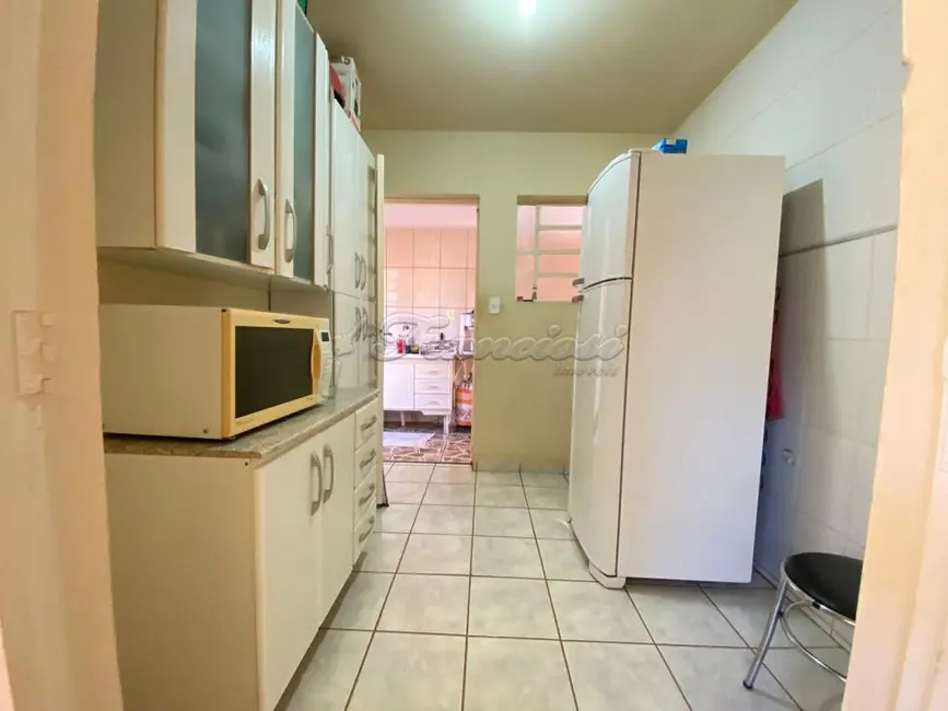 Casa com 2 quartos à venda, 200m2 em Itapetininga - SP - imagem 4 Foto 4 de Casa com 2 quartos à venda, 200m2 em Itapetininga - SP