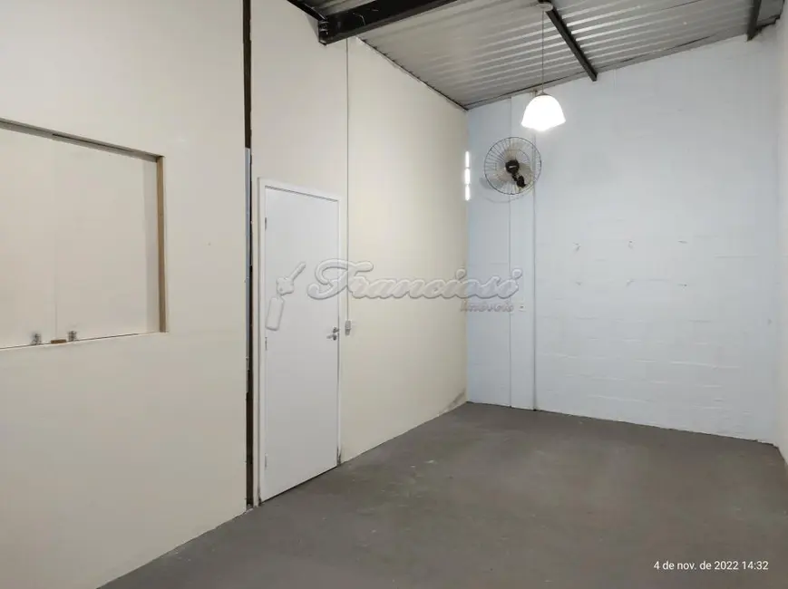 Prédio Inteiro para alugar, 250m2 em Vila Carolina, Itapetininga - SP - imagem 3 Foto 3 de Prédio Inteiro para alugar, 250m2 em Vila Carolina, Itapetininga - SP