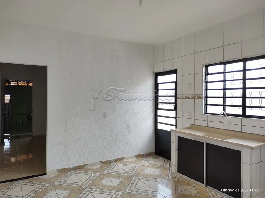 Foto 4 de Casa com 2 quartos à venda, 250m2 em Vila Mazzei, Itapetininga - SP