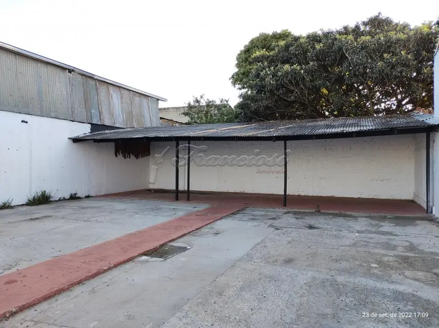 Fazenda / Haras à venda, 323m2 em Vila Aparecida, Itapetininga - SP - imagem 2 Foto 2 de Fazenda / Haras à venda, 323m2 em Vila Aparecida, Itapetininga - SP