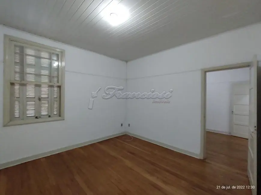 Loja com 3 quartos à venda, 201m2 em Centro, Itapetininga - SP - imagem 8 Foto 8 de Loja com 3 quartos à venda, 201m2 em Centro, Itapetininga - SP