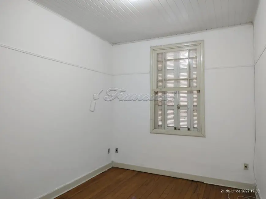 Loja com 3 quartos à venda, 201m2 em Centro, Itapetininga - SP - imagem 9 Foto 9 de Loja com 3 quartos à venda, 201m2 em Centro, Itapetininga - SP